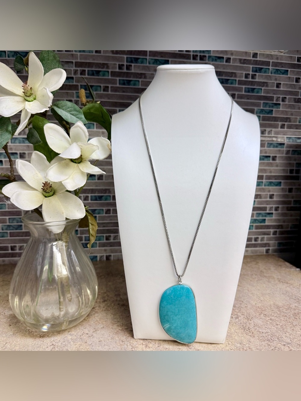 Vintage artisan chunky turquoise pendant necklace